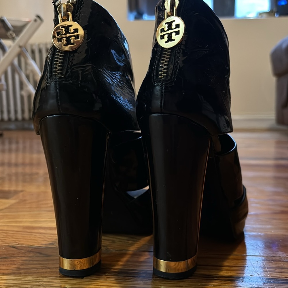 Sexy Tory Burch Heels 8.5 - Picture 3 of 11